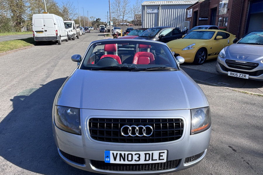 2003 Audi TT thumbnail 9