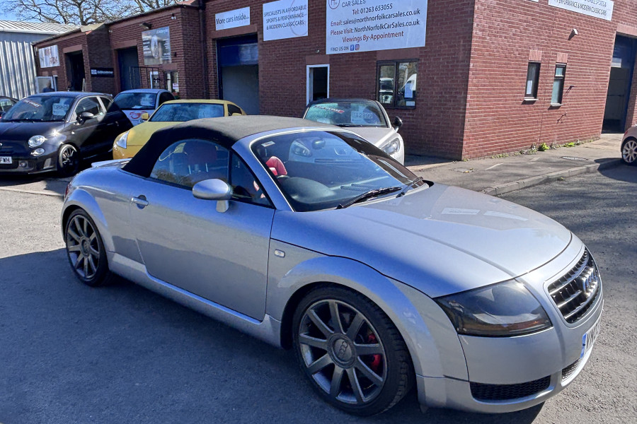 2003 Audi TT thumbnail 4